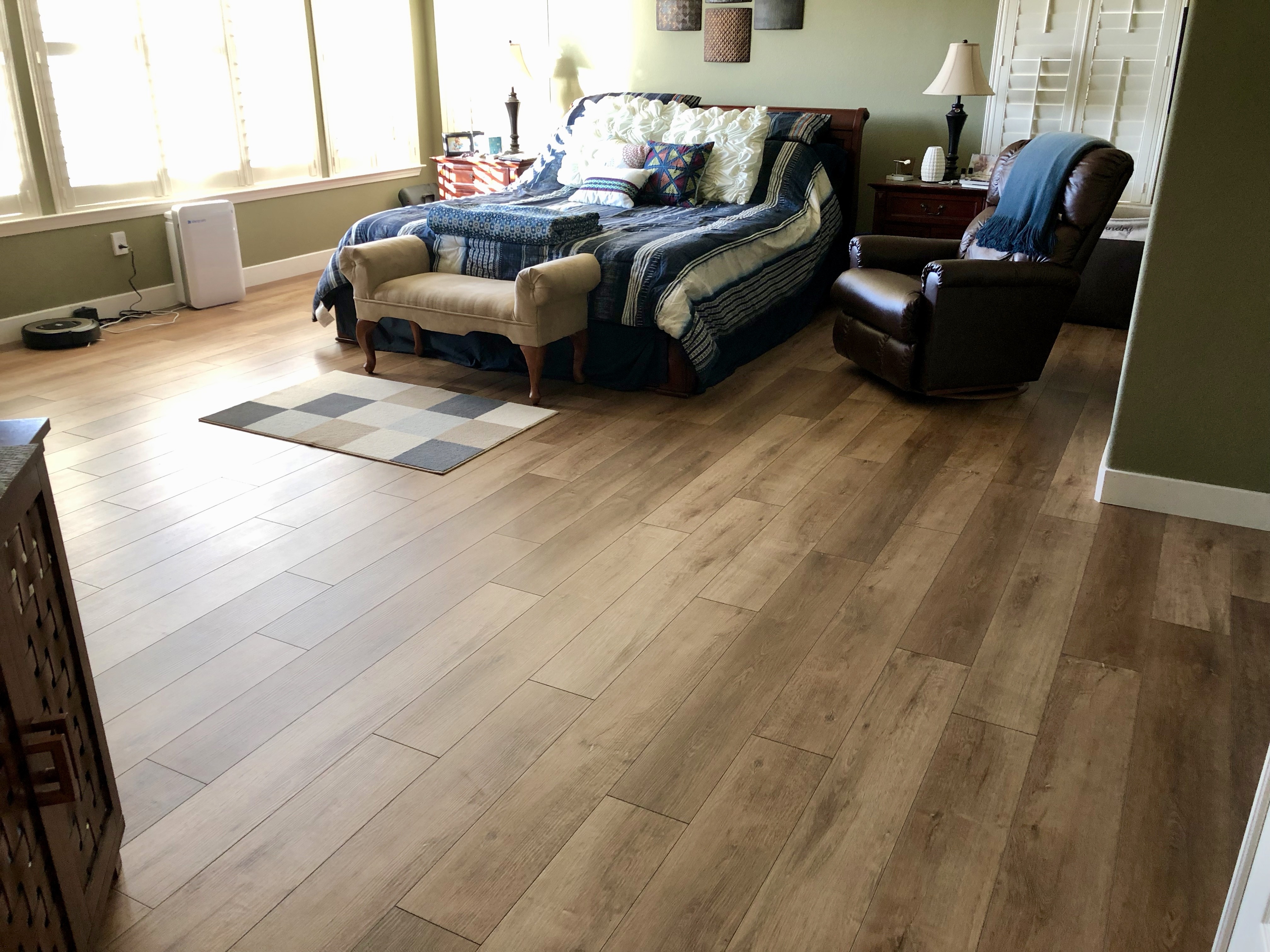 Bedroom hardwood flooring | Rugworks