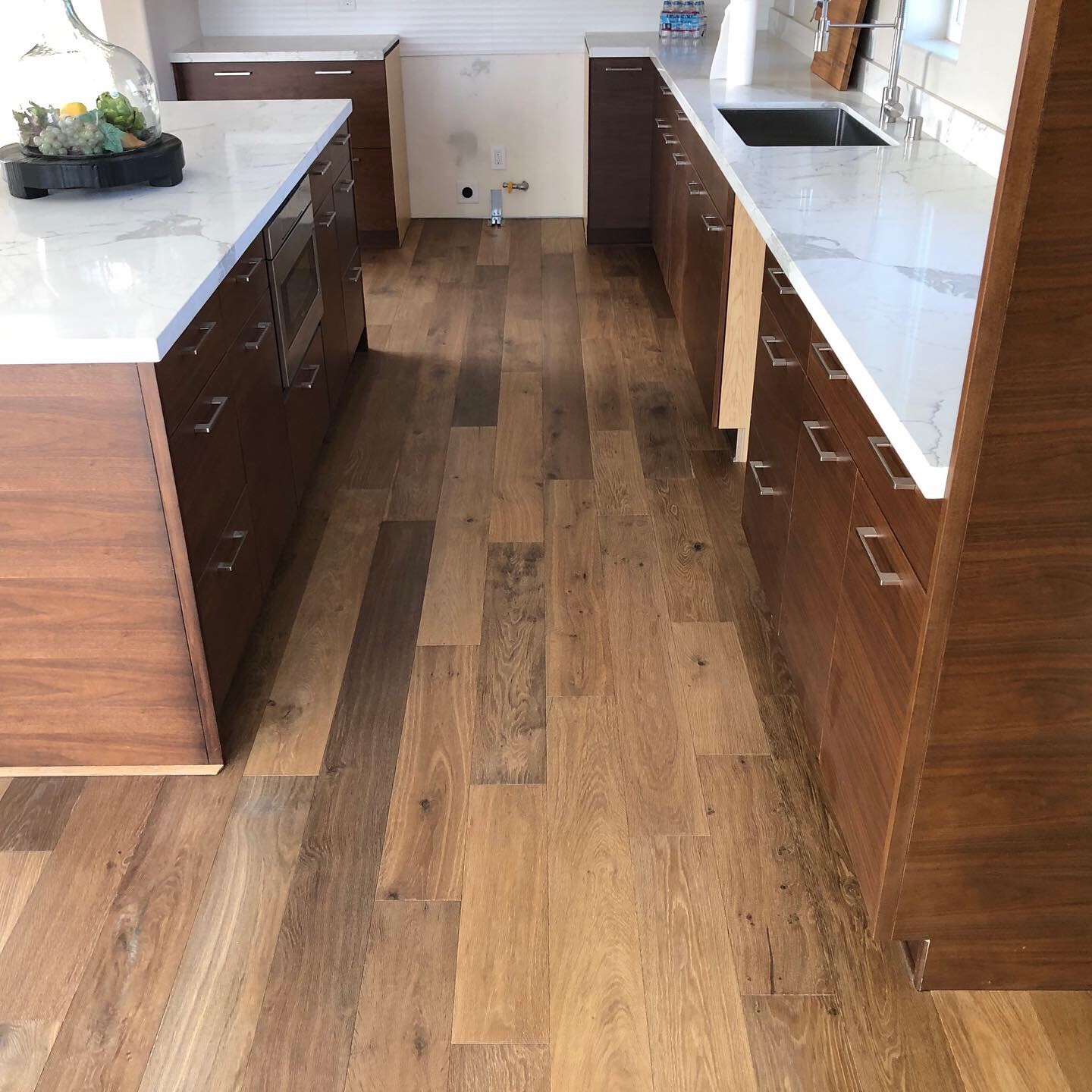 Kitchen hardwood flooring | Rugworks